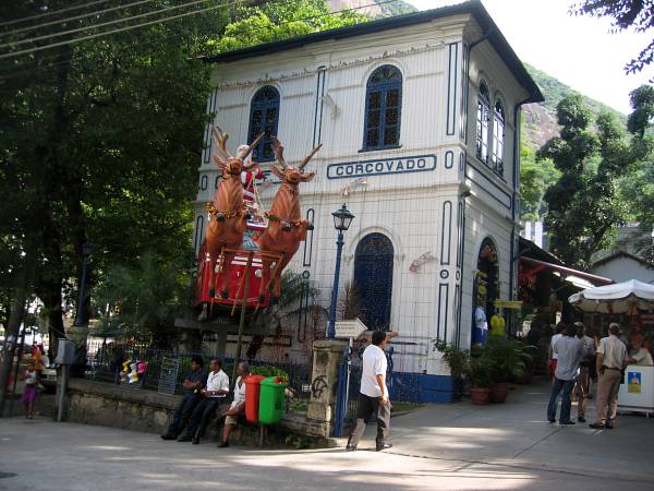 Estacion Corcovado